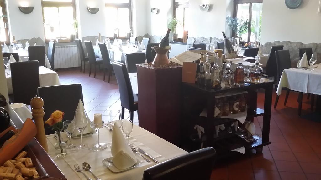 Hotel La Cascina Веннигзен Экстерьер фото