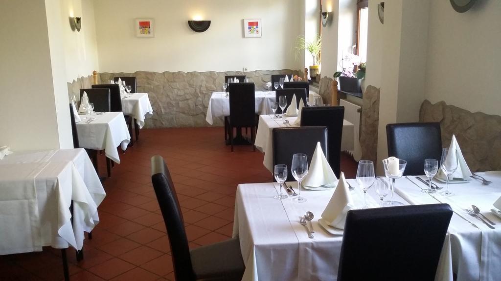 Hotel La Cascina Веннигзен Экстерьер фото